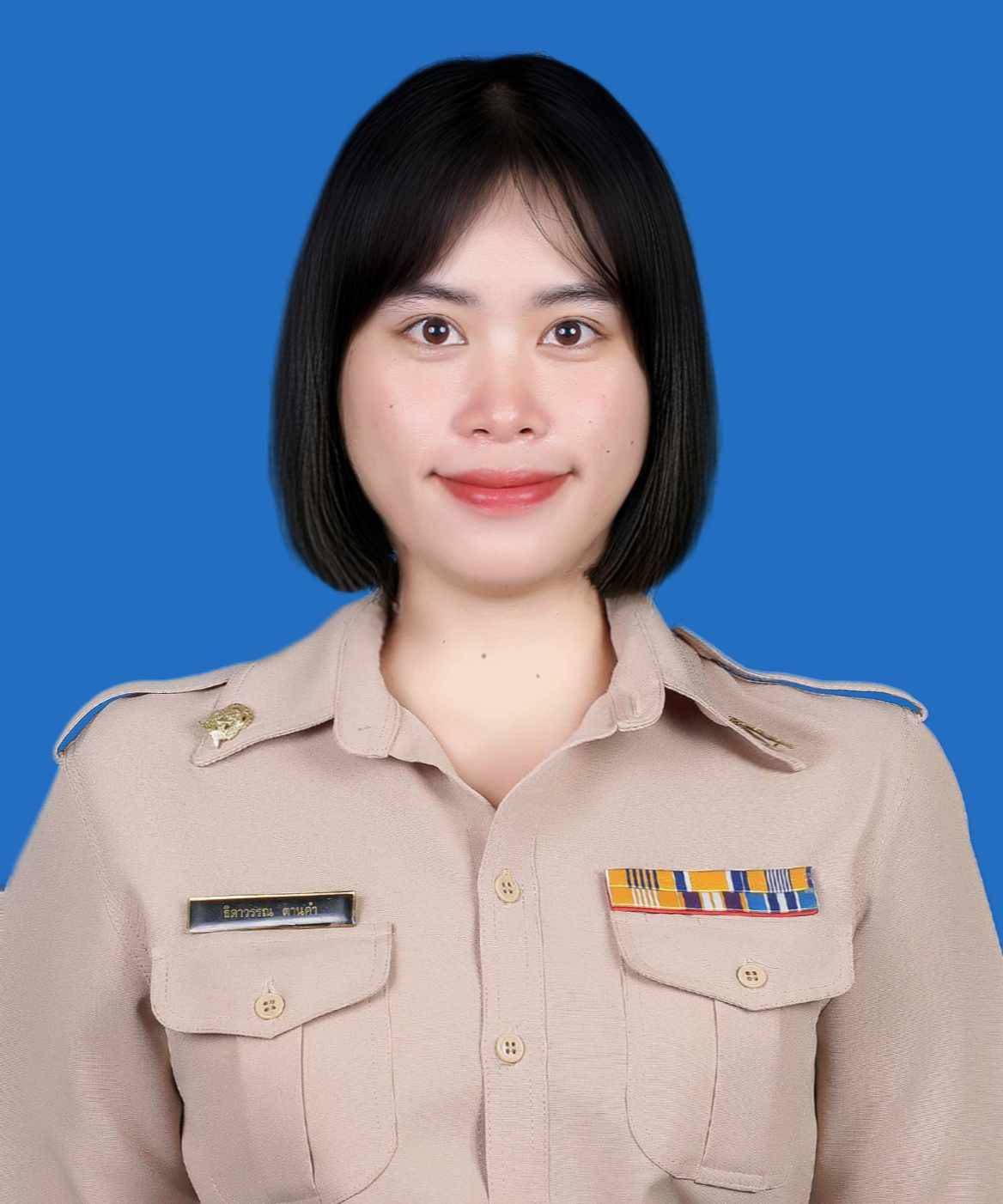 นางธิดาวรรณ มั่งมูล